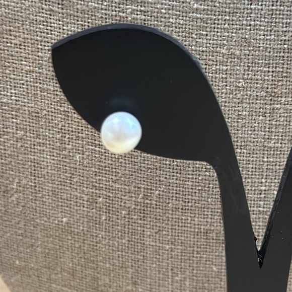 Elegant Pearl Stud Earrings authentic - Picture 2 of 5